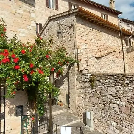 Semesterbostad Casetta Delle Rose Assisi